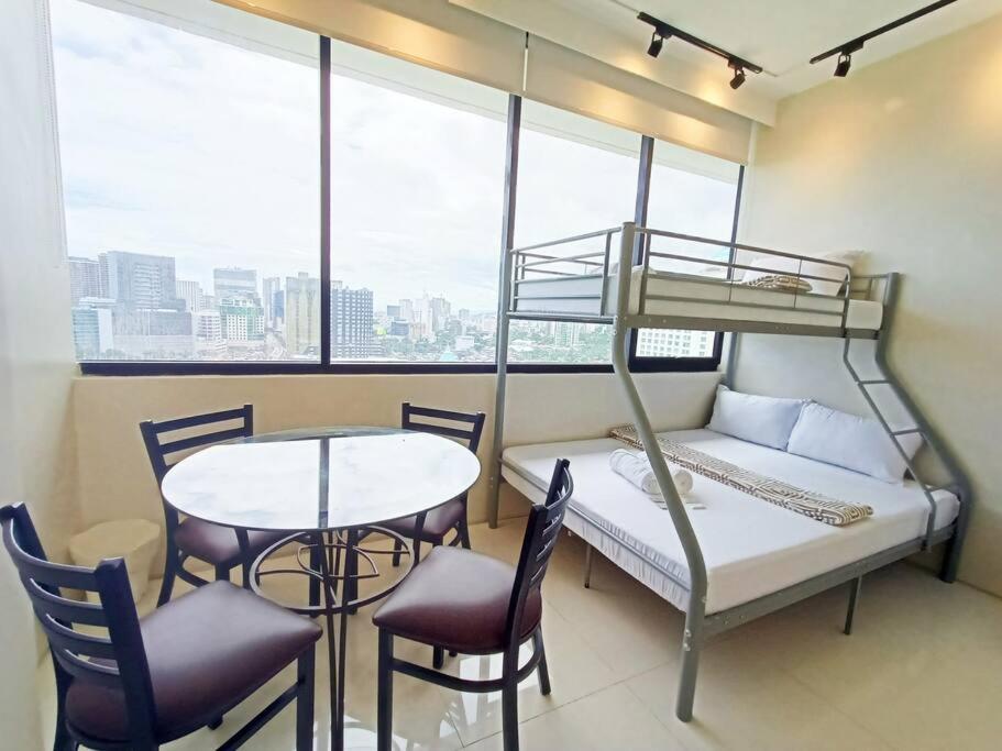16g Walking Distance To Ayala And It Park With Wifi Apartment