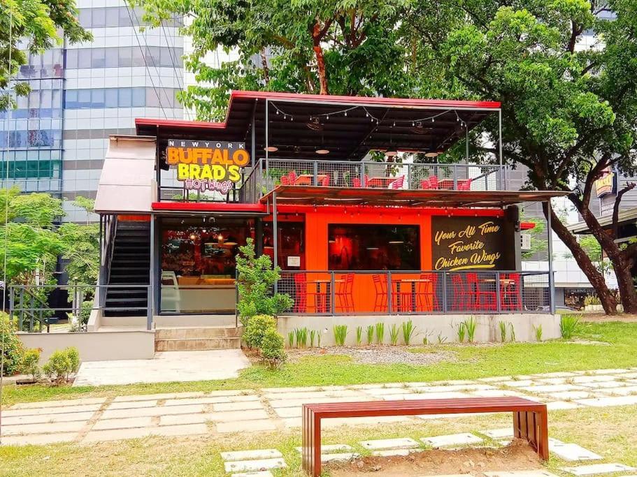 16g Walking Distance To Ayala And It Park With Wifi Cebu