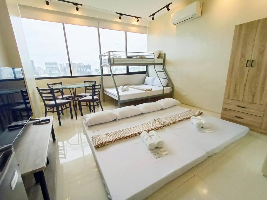 16g Walking Distance To Ayala And It Park With Wifi * Cebu